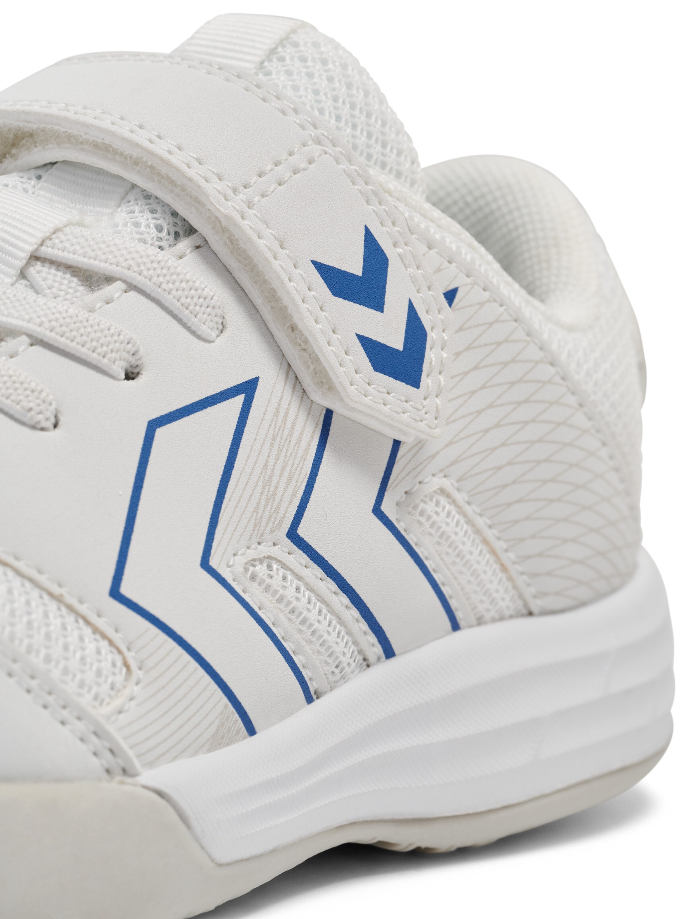 Hummel Athletic Shoes in Blue