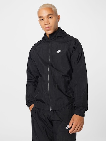 Nike Sportswear - Chaqueta funcional 'Nike Sportswear' en negro: frente