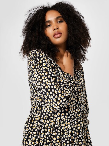 Dorothy Perkins Curve Pusero värissä musta