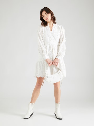 Robe 'MENUSA' Y.A.S en blanc