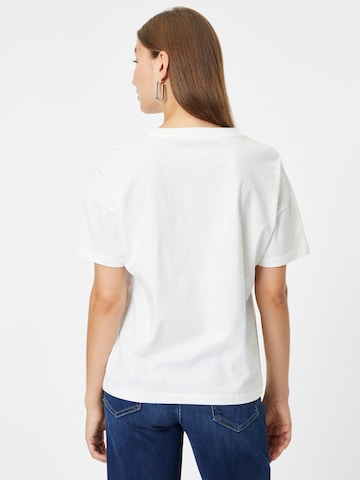 ESPRIT Тениска в бяло