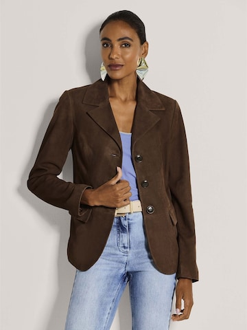 MADELEINE Blazer in Braun: Vorderseite