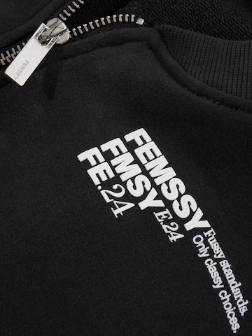 Sweat-shirt FEMSSY en gris