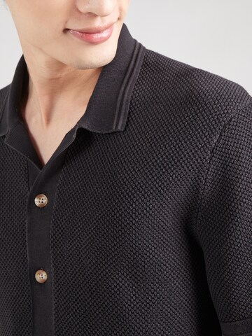 Abercrombie & Fitch Regular fit Kofta i svart
