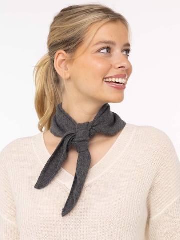 Zwillingsherz Shawl in Grey: front
