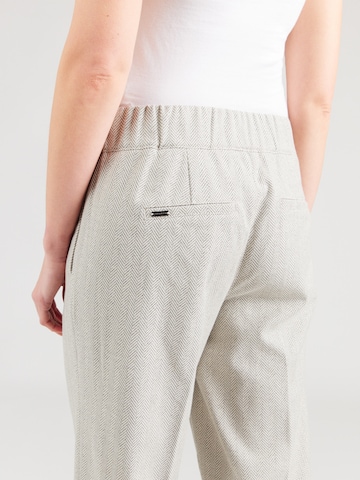Loosefit Pantaloni con piega frontale di STREET ONE in grigio