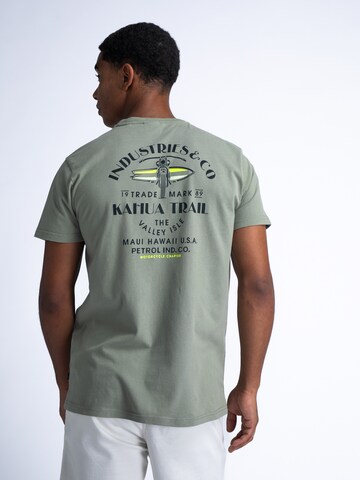 Tricou 'Classic' de la Petrol Industries pe verde