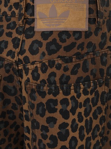 Wide leg Jeans di ADIDAS ORIGINALS in marrone