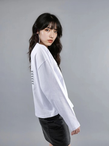 Maglietta di Busem in bianco