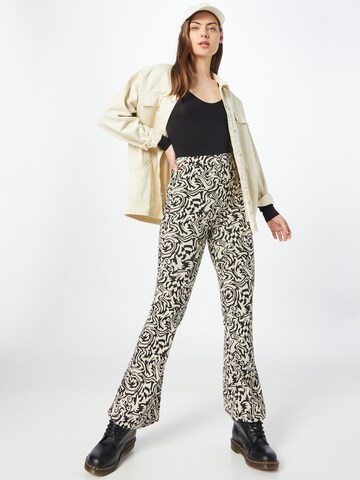 évasé Pantalon Koton en noir