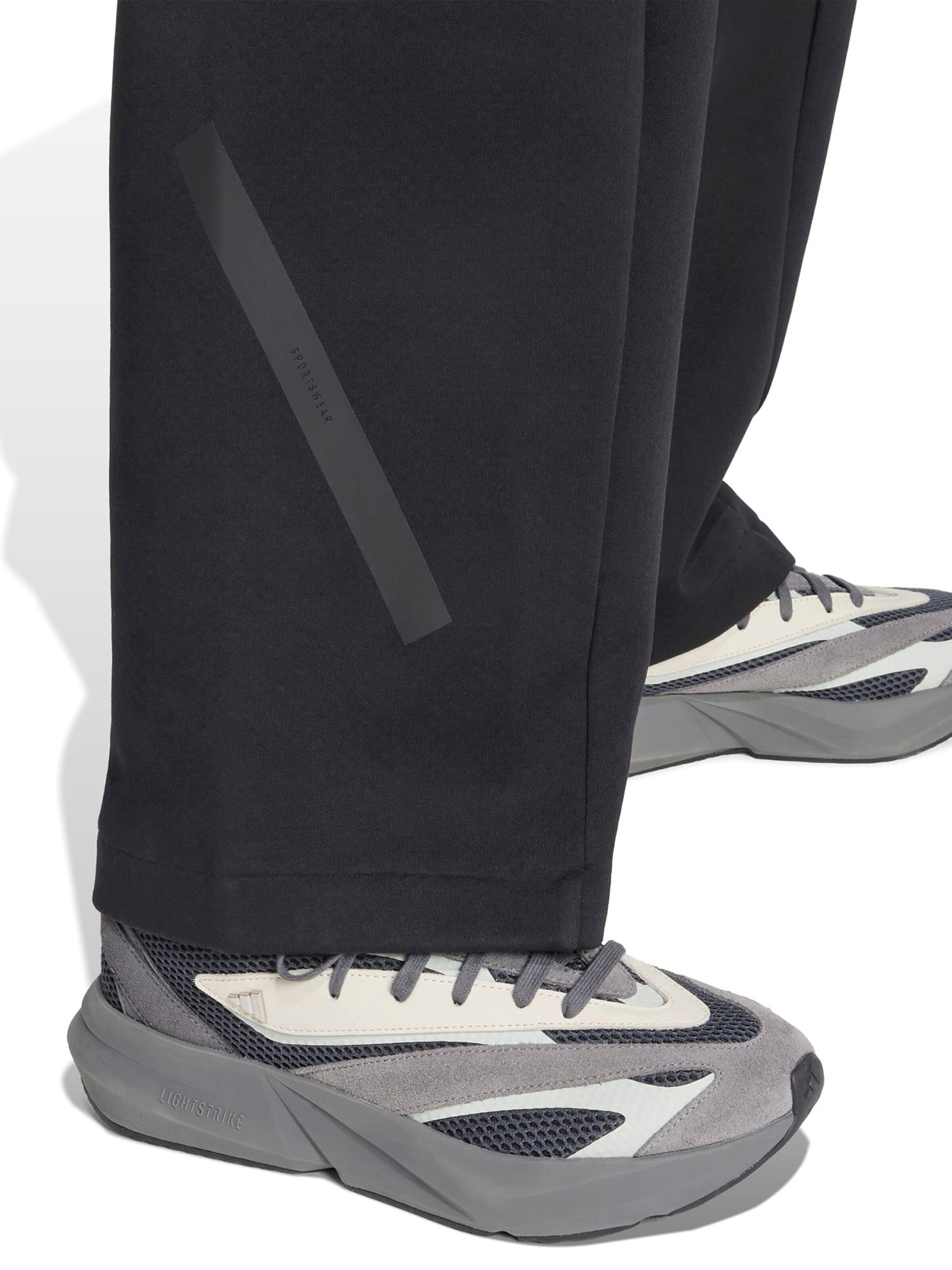 Loosefit Pantalon de sport 'Z.N.E.' ADIDAS SPORTSWEAR en noir