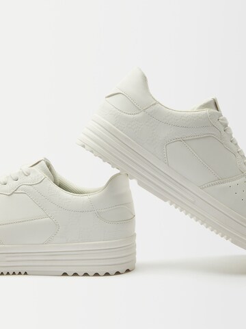 Bershka Platform trainers in White