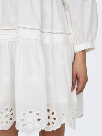 Robe 'JADA' ONLY en blanc