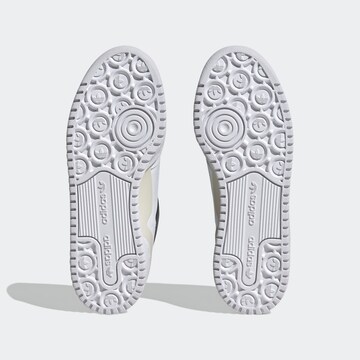 ADIDAS ORIGINALS Madalad ketsid 'Forum Bold', värv valge