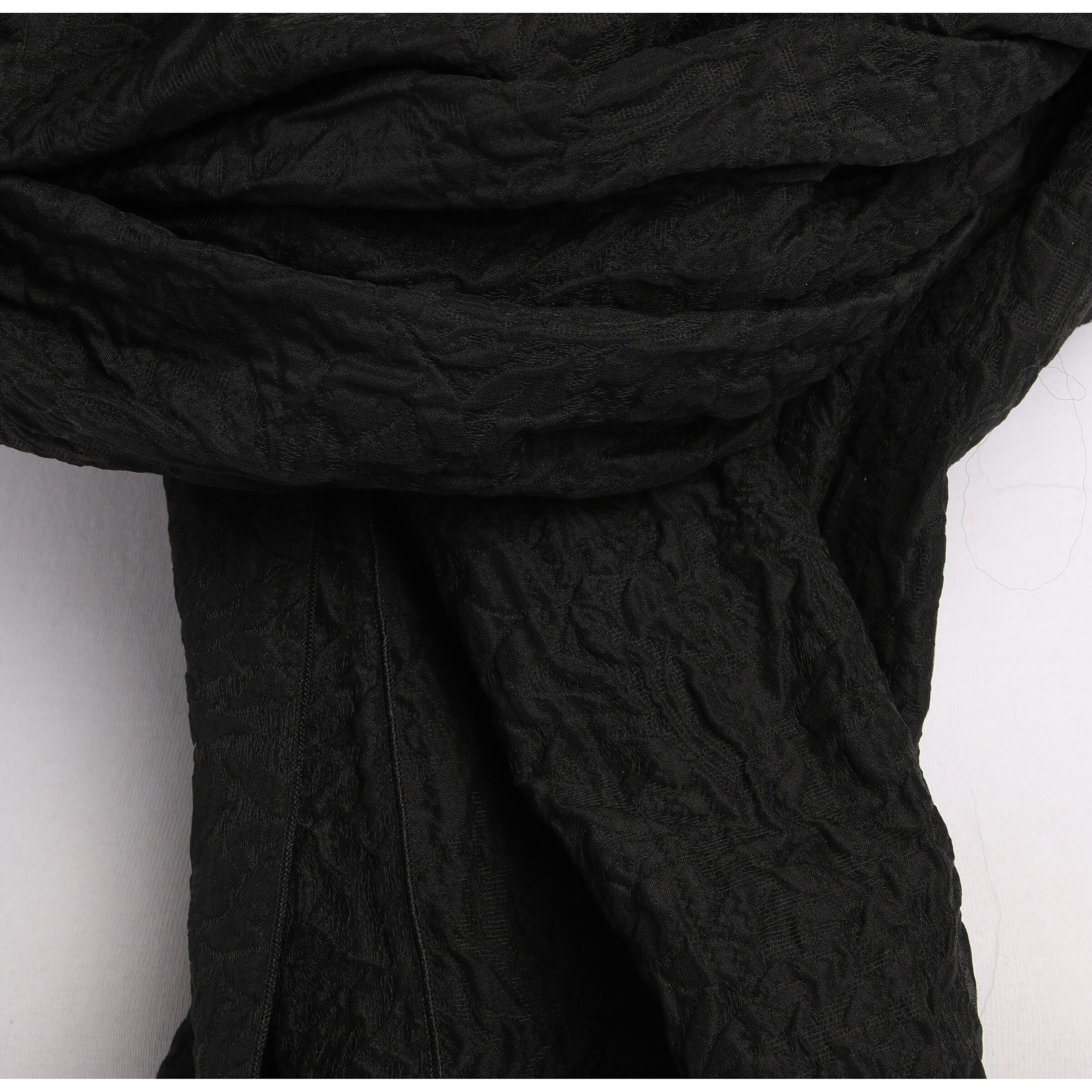 PAULE KA Scarf & Wrap in One size in Black