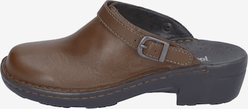 JOSEF SEIBEL Clogs 'Betsy' in Brown: front