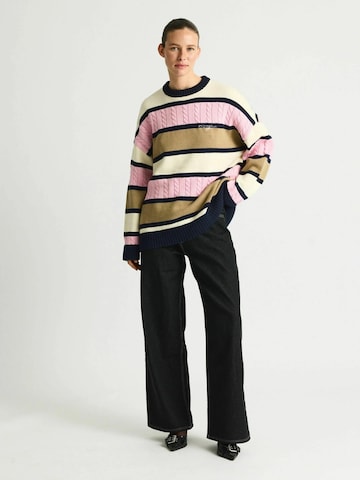 Résumé Neulepaita ' KarloRS ' värissä vaaleanpunainen