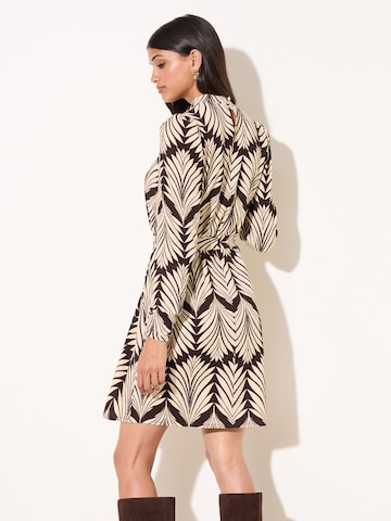 Friends Like These Šaty - Béžová