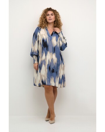 Robe 'Bella' KAFFE CURVE en bleu