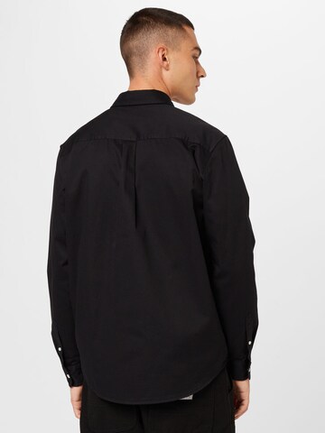 Carhartt WIPRegular Fit Poslovna košulja 'Madison' - crna boja