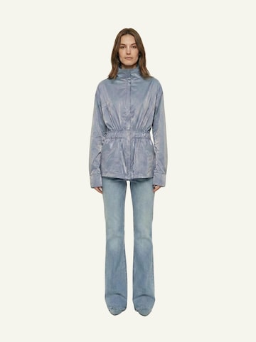 Veste mi-saison ZUBEK en bleu : devant