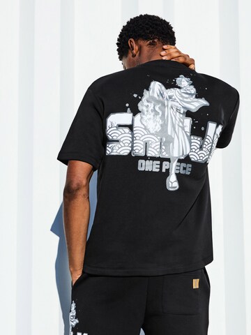 BershkaMajica - crna boja