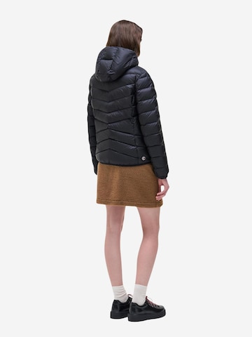 Colmar Winterjas 'Quilted jacket with hood 22000019' in Zwart