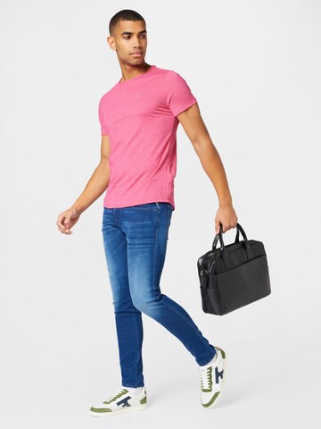 Tommy Jeans T-Shirt 'JASPE' in Pink