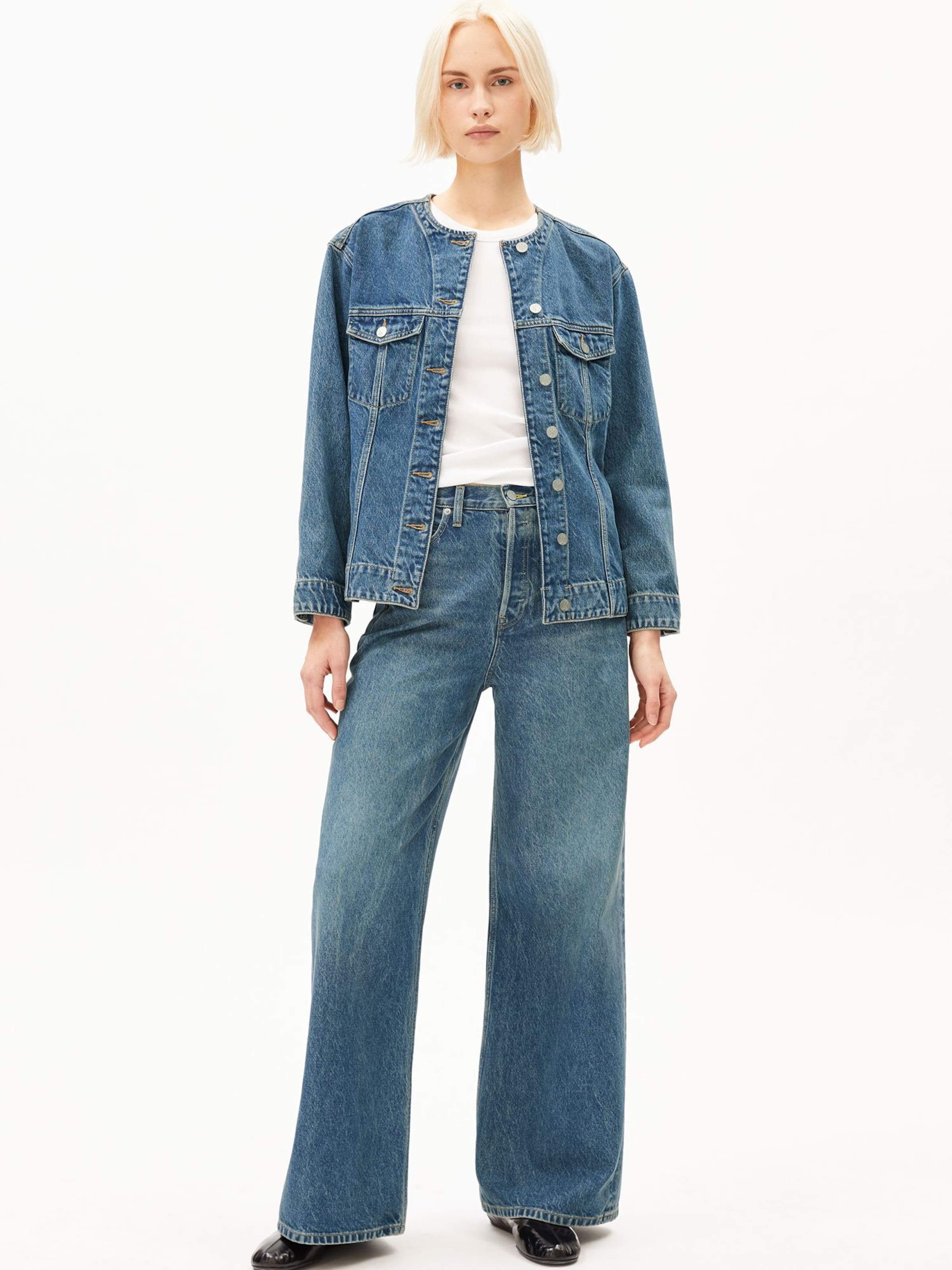 ARMEDANGELS Between-season jacket in Blue: front