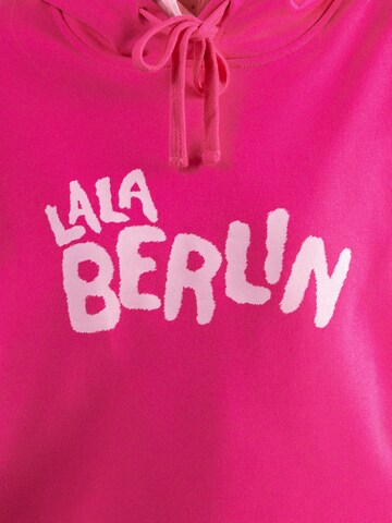 Lala Berlin - Sweatshirt 'Hedy' em rosa