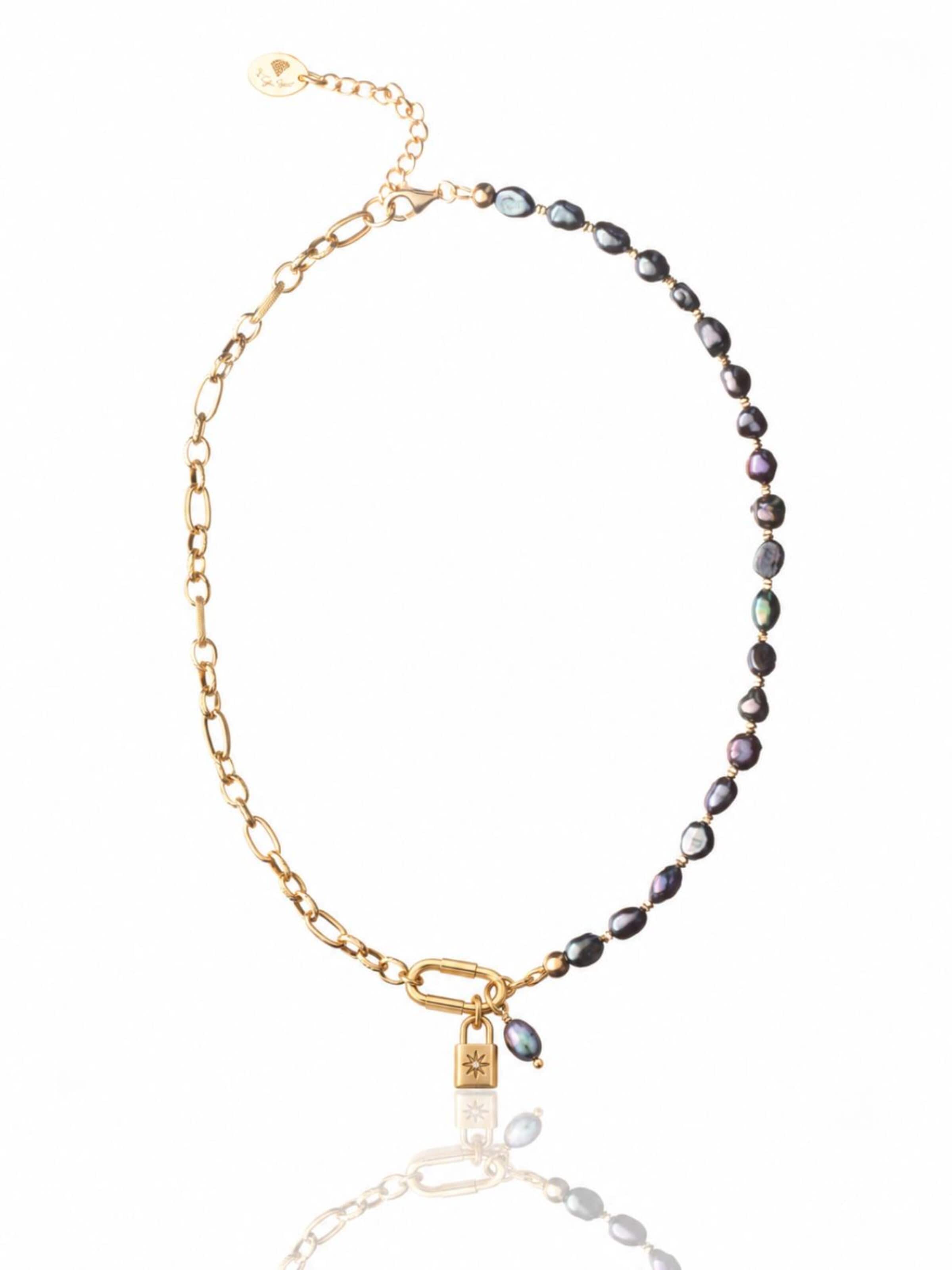 THE GEM STORIES JEWELRY Halsband 'Black Pearls and Chain Necklace' i svart: framsida