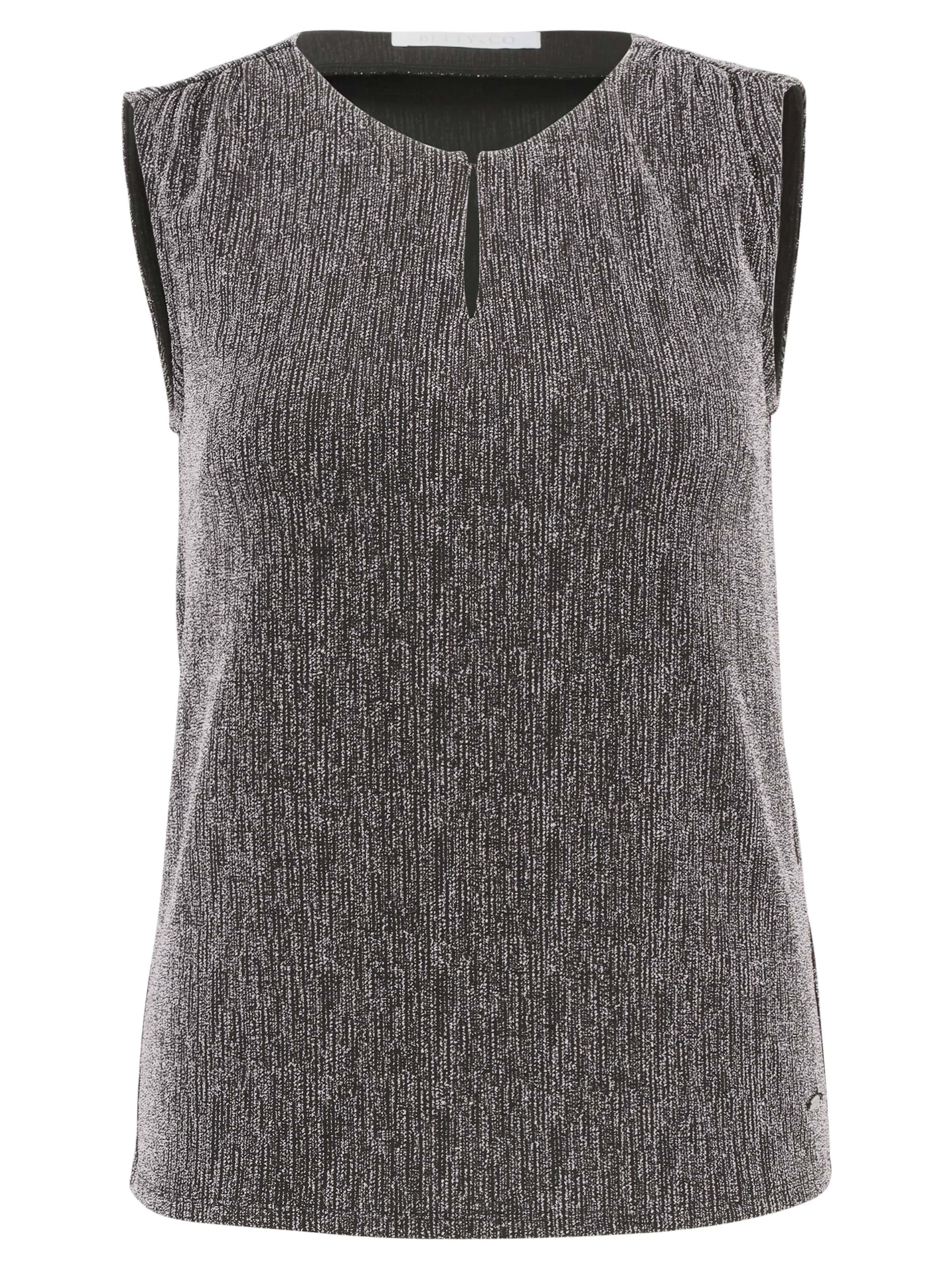 Betty & Co Blouse in Black: front