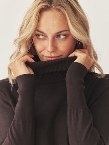 TATUUM Pullover i brun