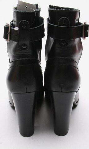 See by Chloé Dress Boots in 39 in Black