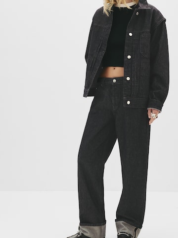 Loosefit Jeans di Pull&Bear in nero: frontale