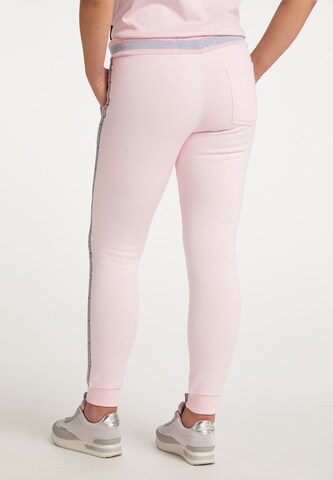 Bruno Banani Tapered Trousers 'Gonzales' in Pink