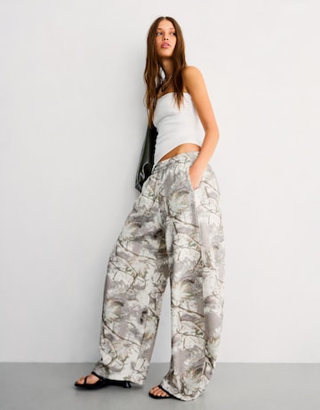 Bershka Wide Leg Bukser i gul