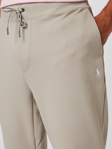 Polo Ralph Lauren Дънки Tapered Leg Панталон в сиво
