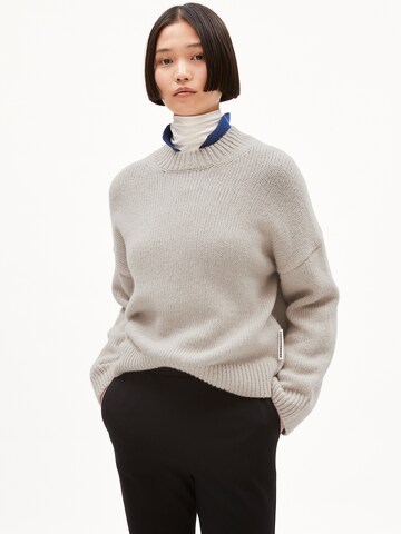 Pullover 'Sadnaa' di ARMEDANGELS in beige: frontale