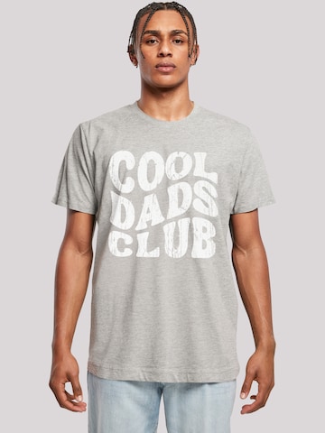 T-Shirt 'Cool Dads Club' F4NT4STIC en gris : devant