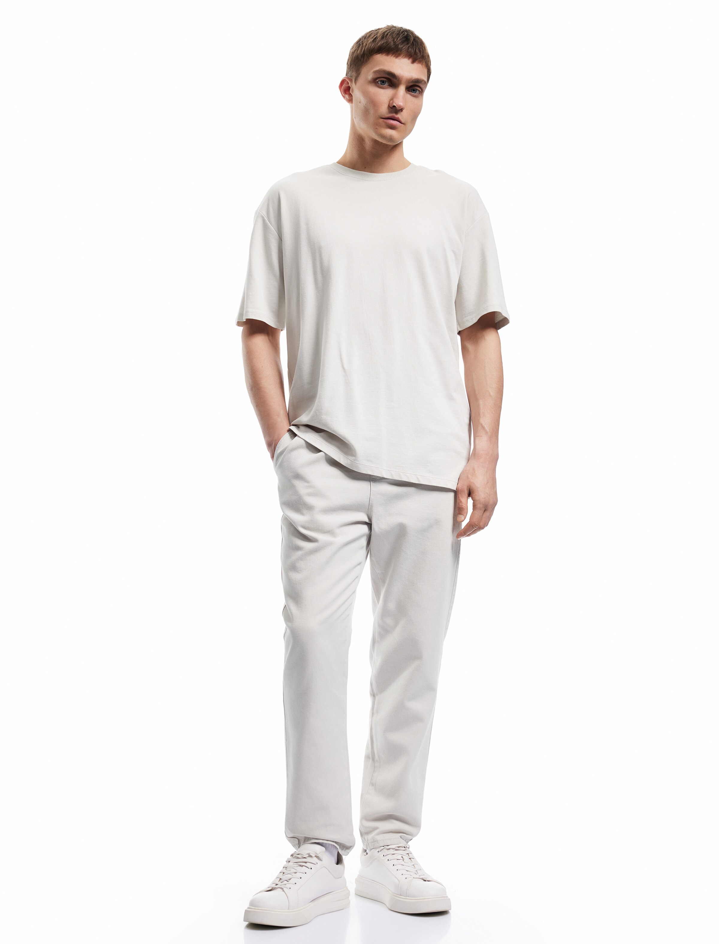 Koton Regular Pants in Grey: front