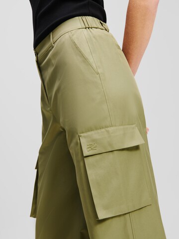 Karl Lagerfeld Regular Cargo Pants in Green