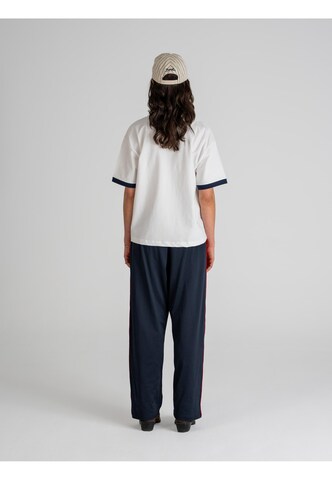 T-shirt 'SC' Prohibited en blanc