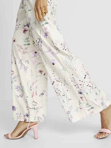 Largi Pantaloni de la bonprix pe bej