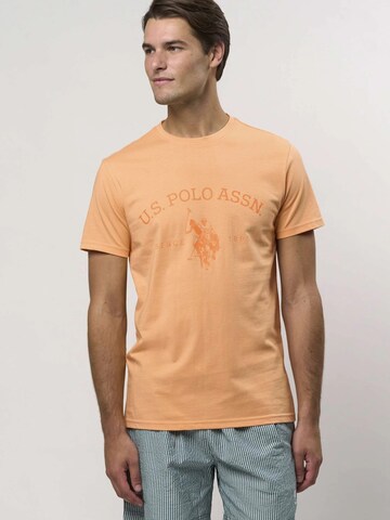 U.S. POLO ASSN. Regular Fit Paita 'UMARCHIBALD' värissä oranssi: etupuoli