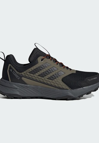 Chaussure basse 'Tracefinder 2' ADIDAS TERREX en vert