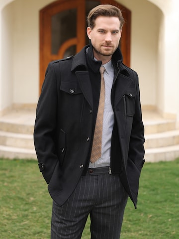 Youthup Wintermantel in Schwarz