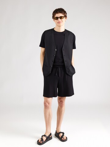 QS Regular Broek in Zwart