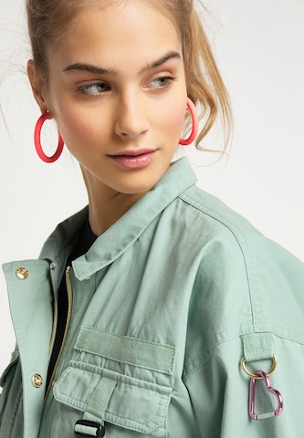 MYMO Top in Green