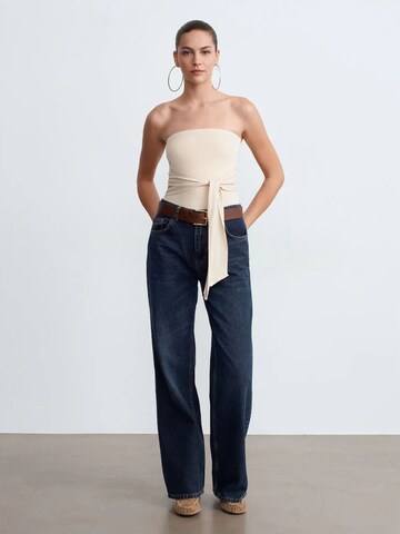 Dilvin Top in Beige: front